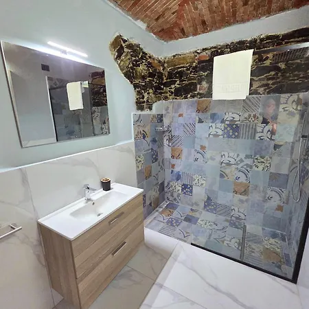 Giro Nocleg ze śniadaniem 3*