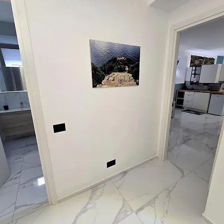 Girò 3*
