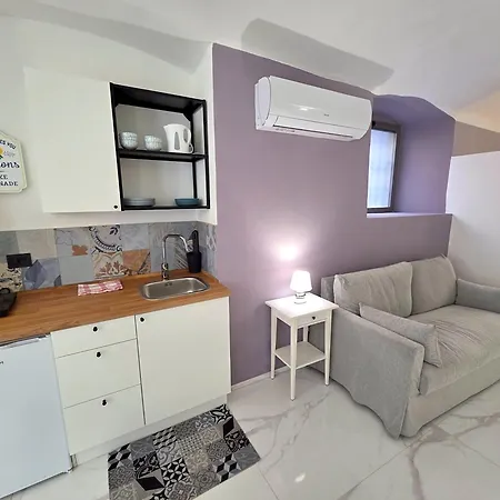 Giro Bed and Breakfast Λα Σπέτσια