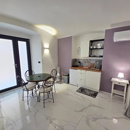 Giro Bed and Breakfast