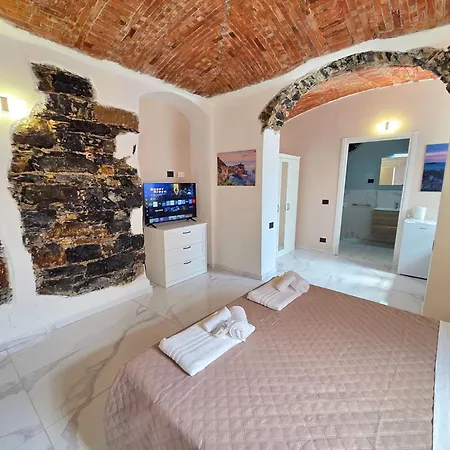 Giro Bed and Breakfast Λα Σπέτσια