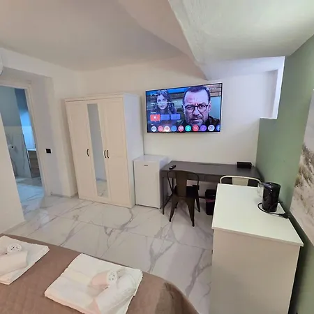 Alojamento de Acomodação e Pequeno-almoço Girò