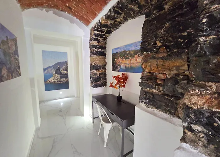 Konukevi Giro La Spezia